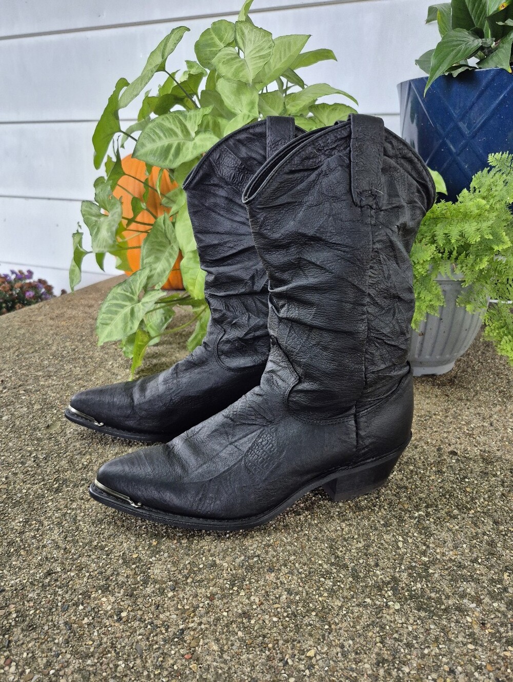 Classic Black Western Cowgirl Boots - Women's Stylish Genuine Leather Boot